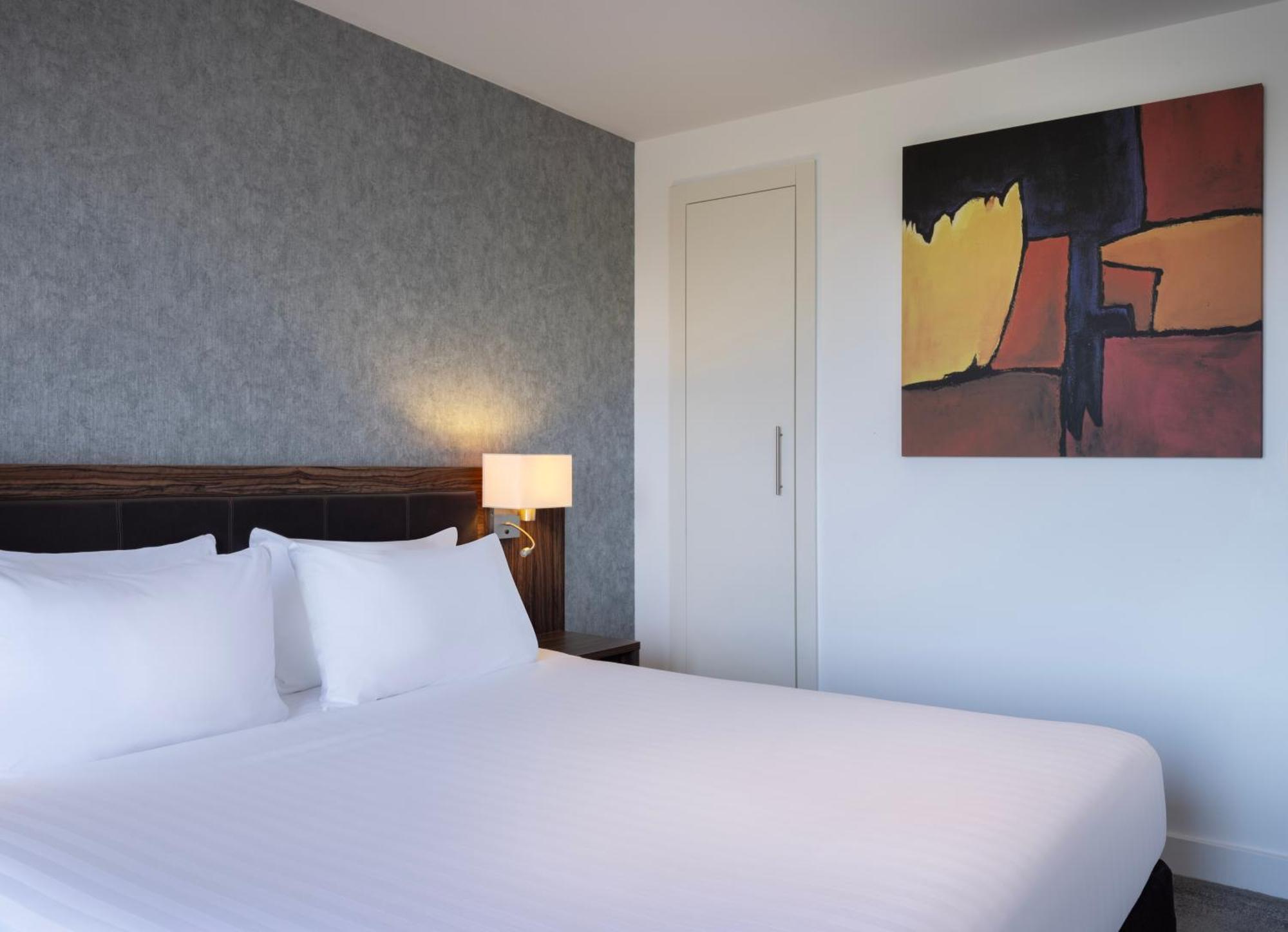 Holiday Inn Huntingdon Racecourse By Ihg Екстер'єр фото