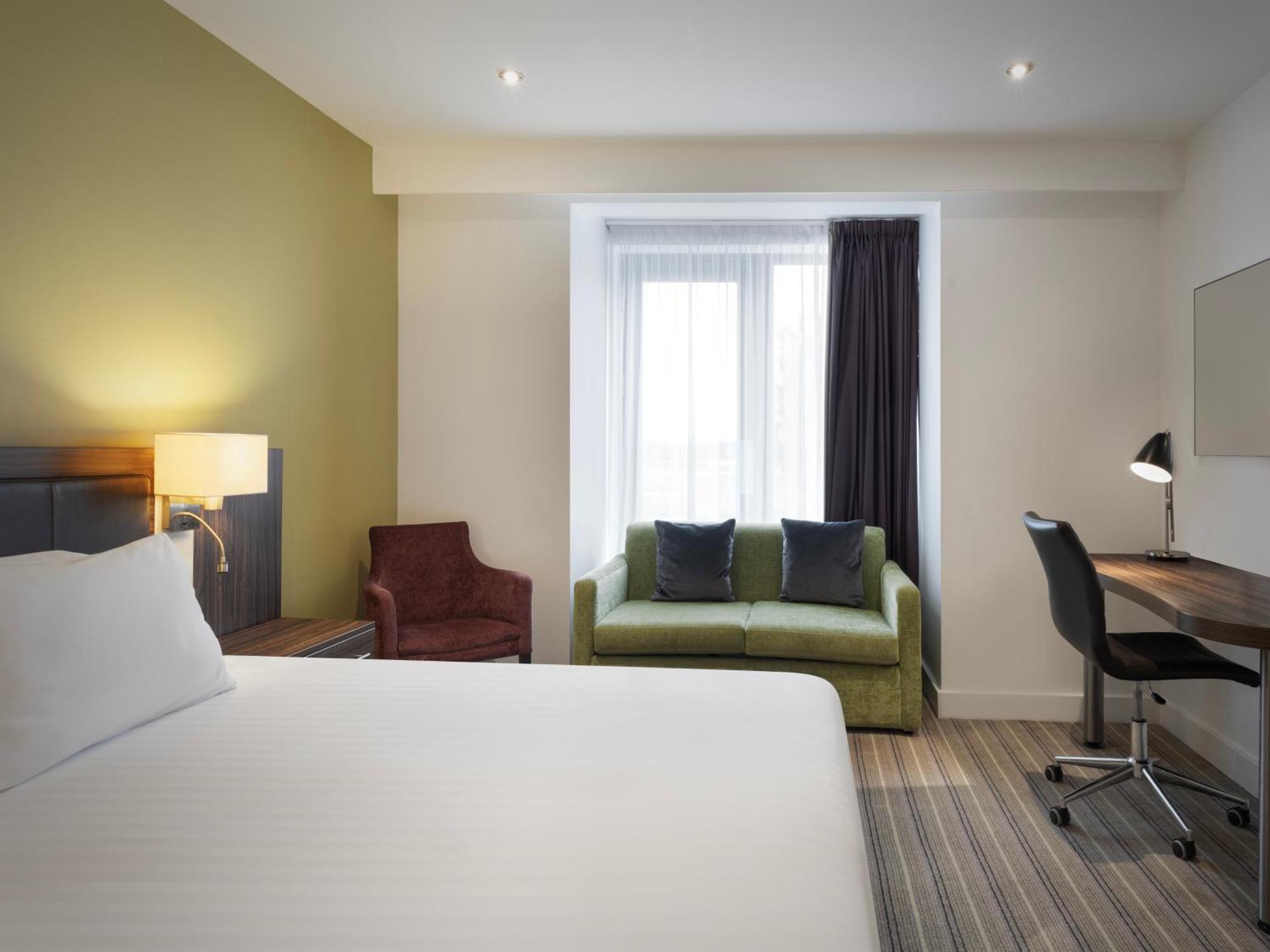 Holiday Inn Huntingdon Racecourse By Ihg Екстер'єр фото