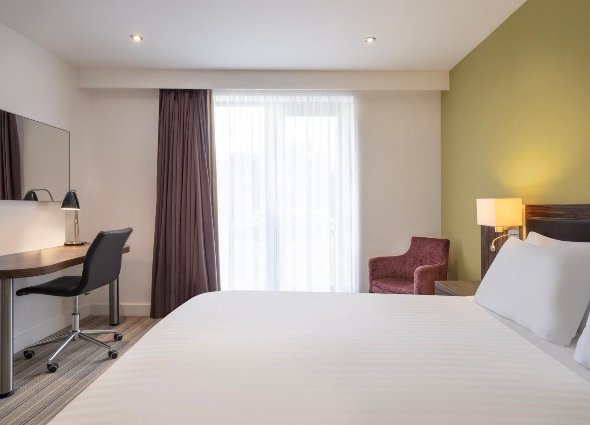 Holiday Inn Huntingdon Racecourse By Ihg Екстер'єр фото