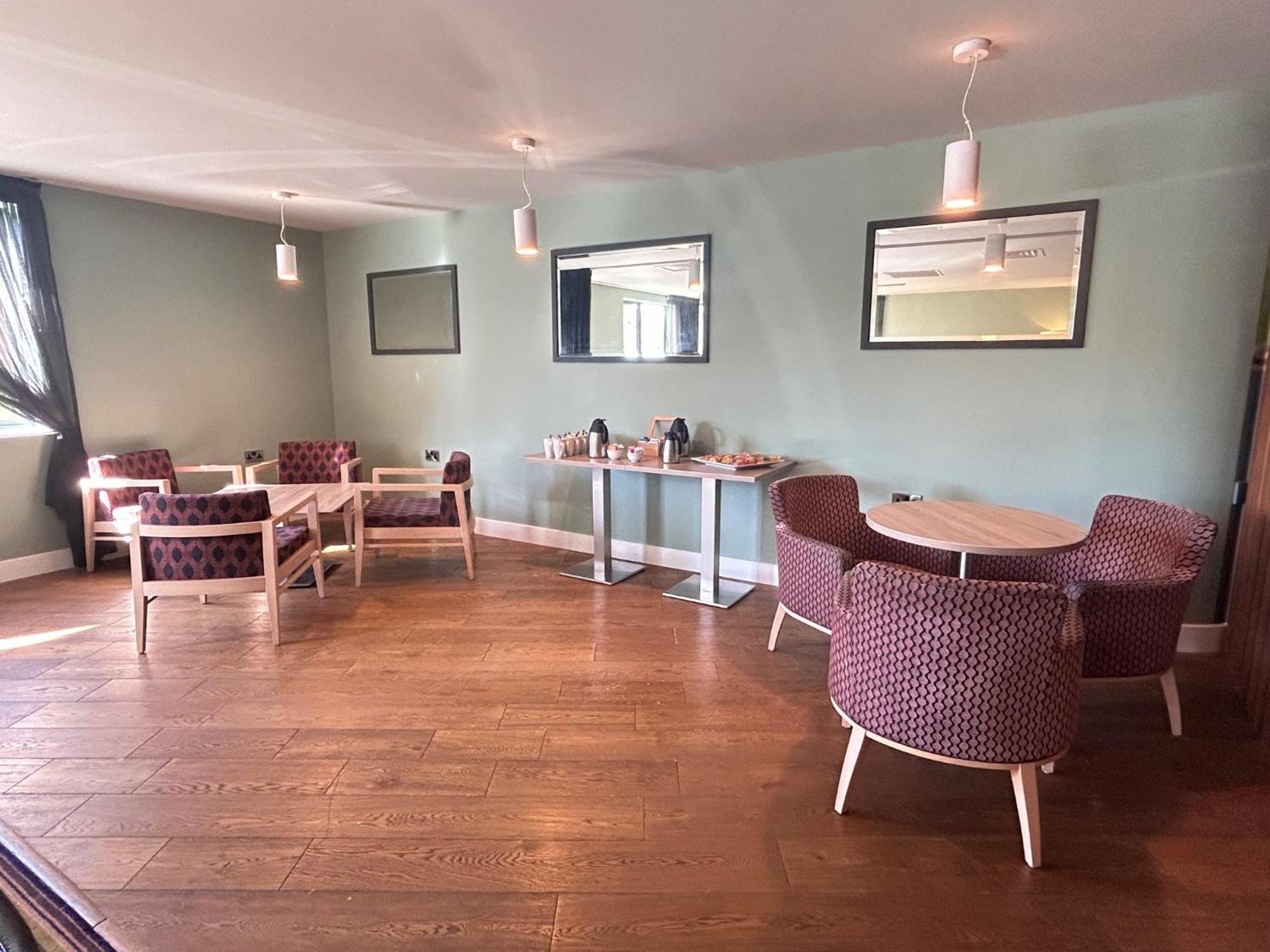Holiday Inn Huntingdon Racecourse By Ihg Екстер'єр фото